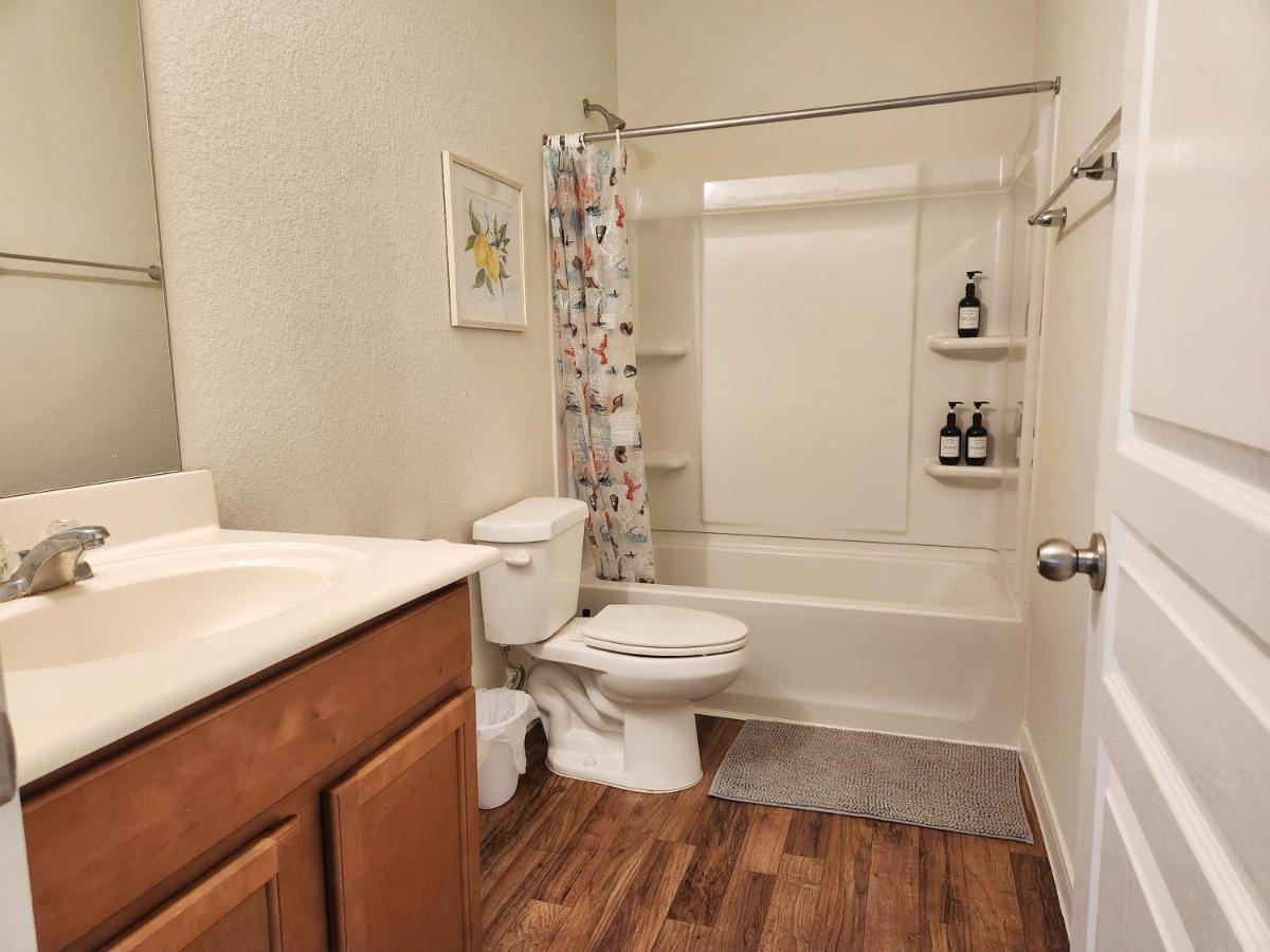 4 Bedroom Home Near Downtown Med Center Nrg Stadium Pearland Skyview Long By Ion Rentals Houston Exterior foto